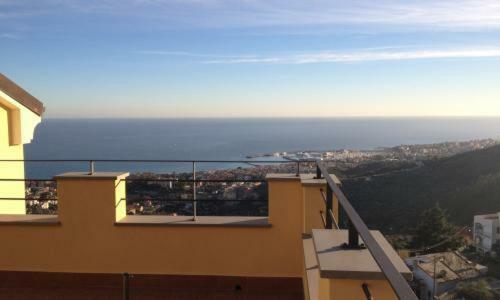 Casa Vacanze Santi Pietra Ligure Exterior foto