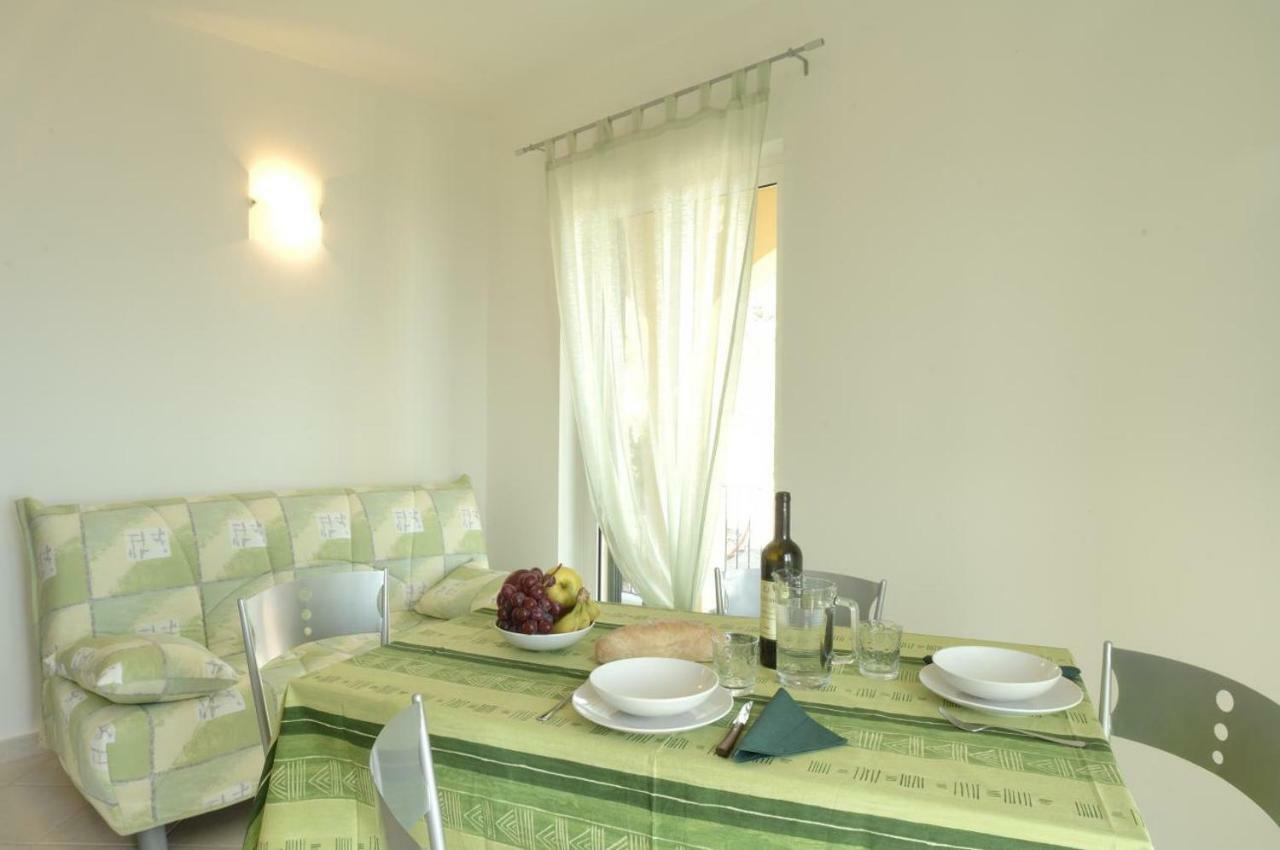 Casa Vacanze Santi Pietra Ligure Exterior foto
